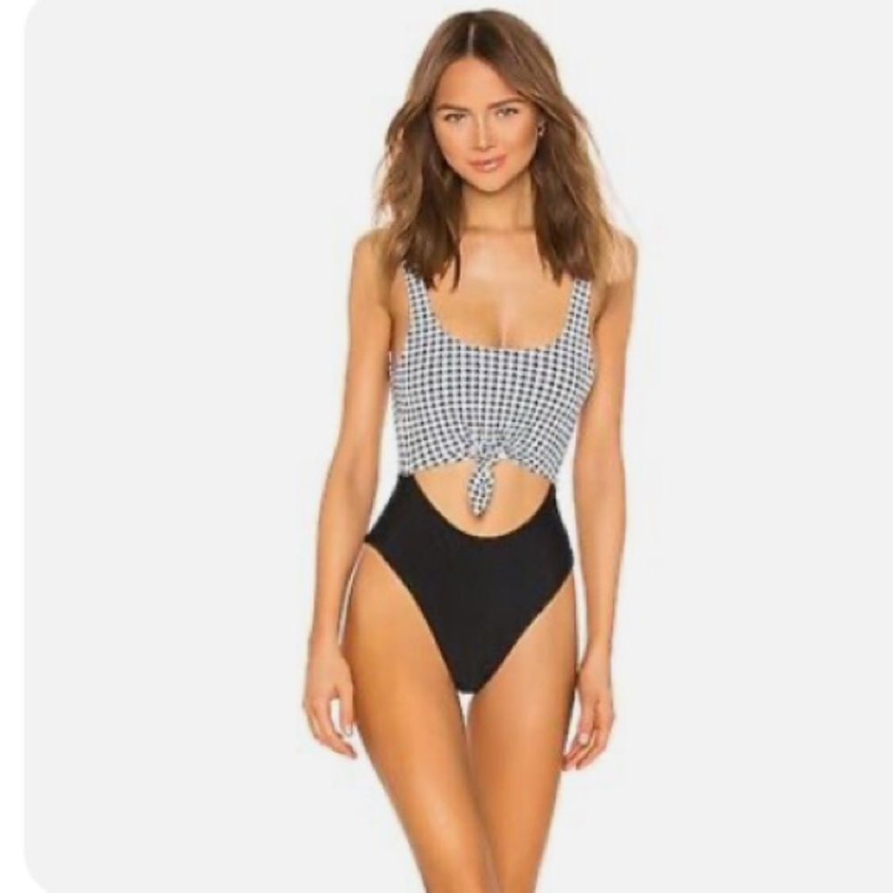Lovers & Friends jojo one piece black & white‎ swimsuit size Large